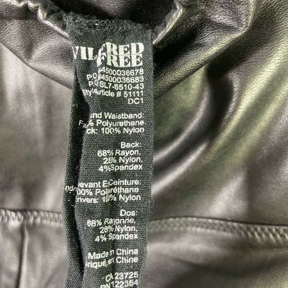 Aritzia Wilfred Free Daria Pant High Waisted Vegan Leather Leggings Black Size M - Picture 9 of 14